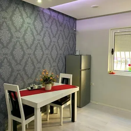 Natalia's Apartment Tirana